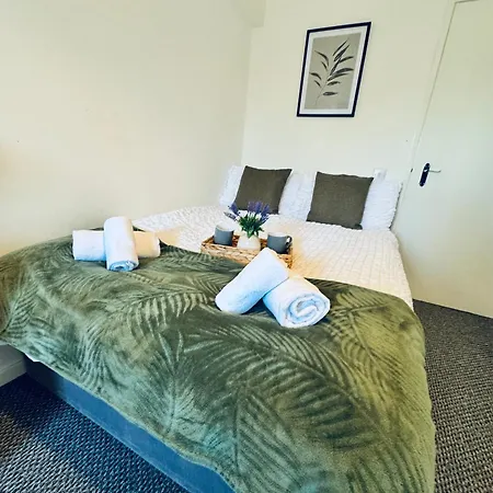 The Georgian Townhouse - 4 Bedrooms - Sleeps 9 Сasa de vacaciones *